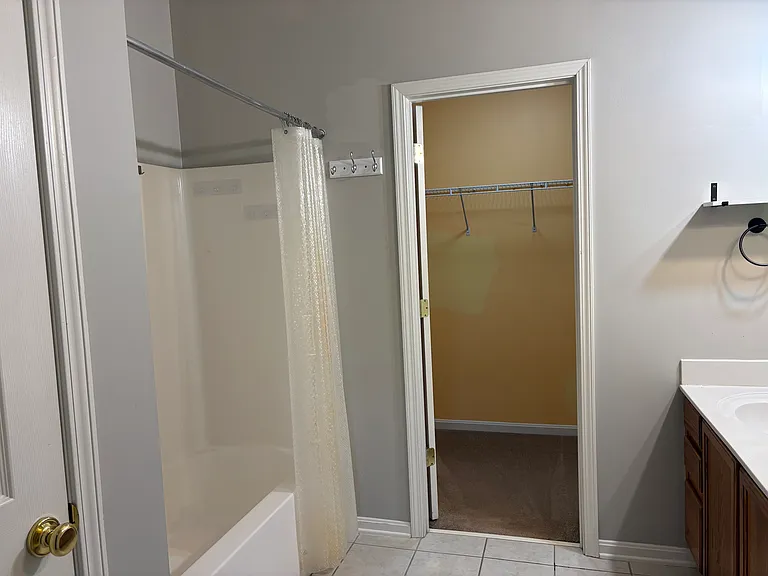 9406 Harlow Ct — Photo 17