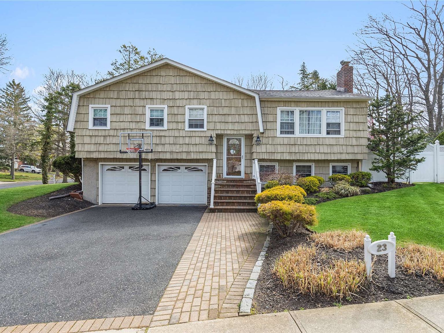 23 Sycamore Lane, Commack, NY 11725 Zillow