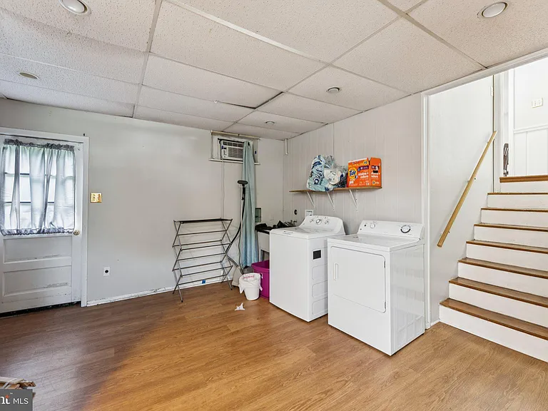 10307 Beaumont St — Photo 22