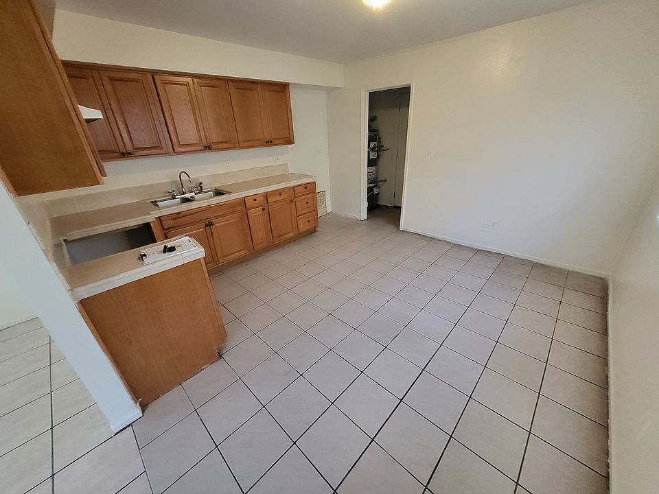 1st image of 1321 Flower St APT B