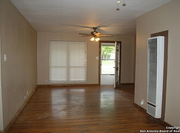 2nd image of 318 Gazel Dr