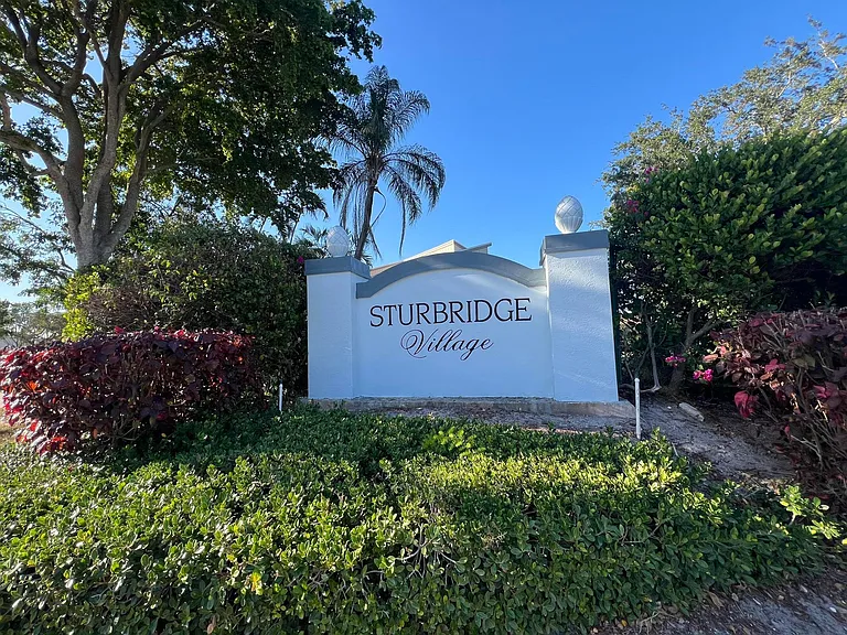 11877 Sturbridge Ln — Photo 17