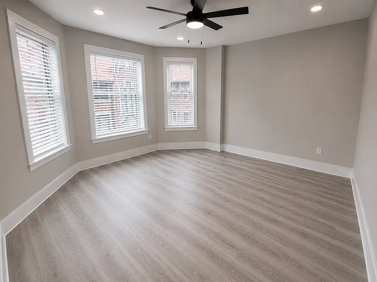 7560 Byron Pl — Photo 8