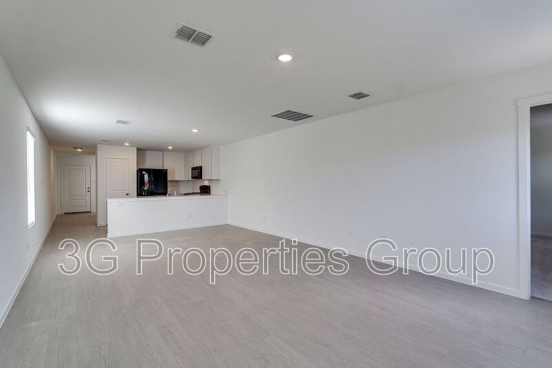 1st image of 3028 Burmese St