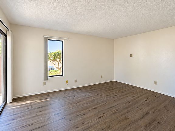 3rd image of 1216A E Walnut Ave