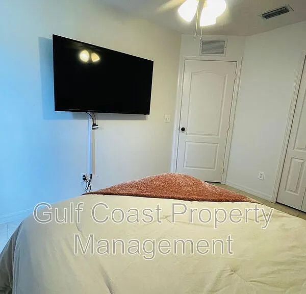 417 Broadmoor St — Photo 33
