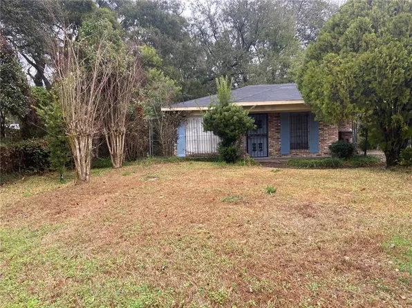 2106 N General Gorgas Dr, Mobile, AL 36617