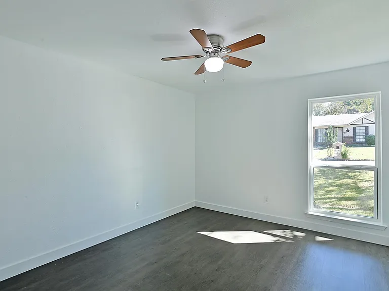 2227 Newbury Dr — Photo 18