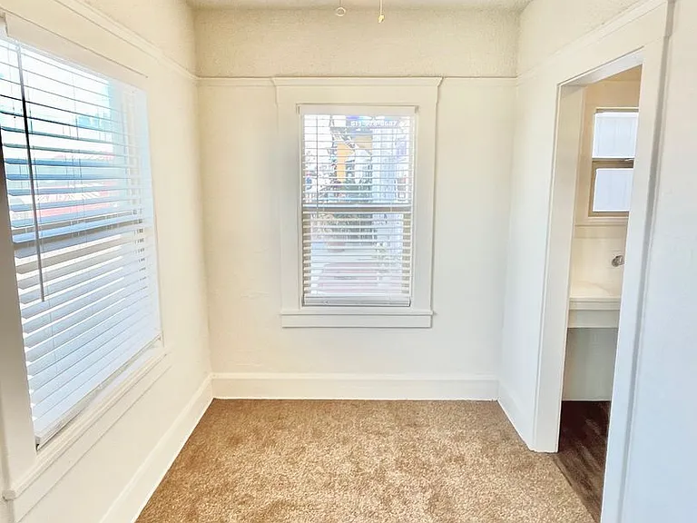 109 University Ave #1 — Photo 5