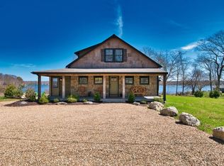 1 Sawdy Pond Ave, Fall River, MA 02721