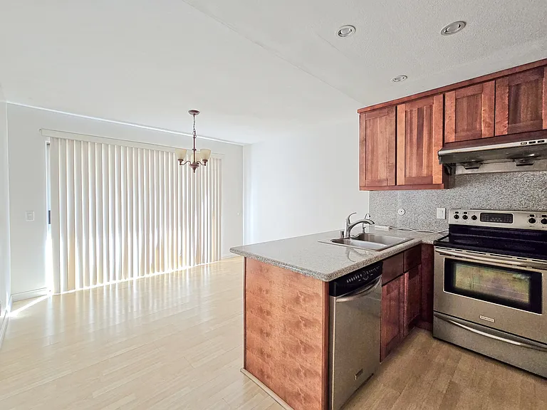 215 N Curtis Ave #2 — Photo 5