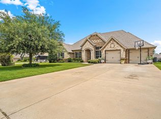 3513 Abes Landing Dr, Granbury, TX 76049