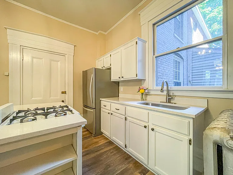 139 Spring St #1 — Photo 18