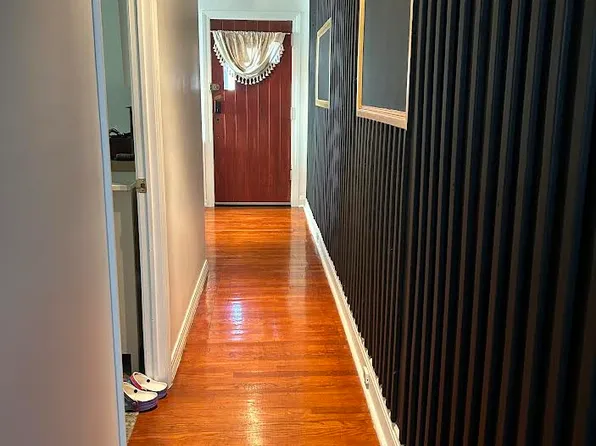 115-26 Van Wyck Expressway image 13 of 19