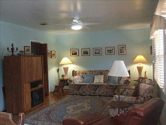 4th image of 16915 Wilkie Ave