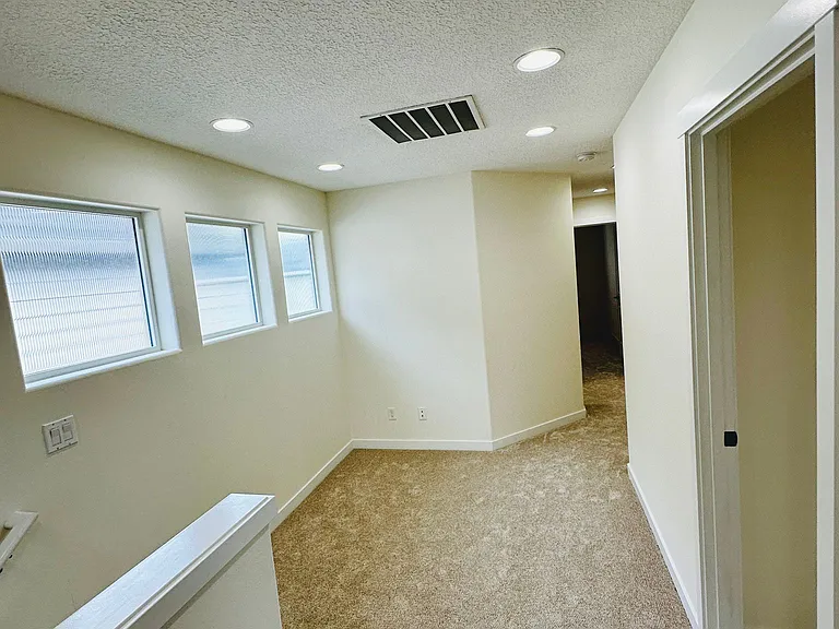 487 SW Aldea Ter — Photo 28