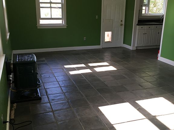 Guesthouse living room