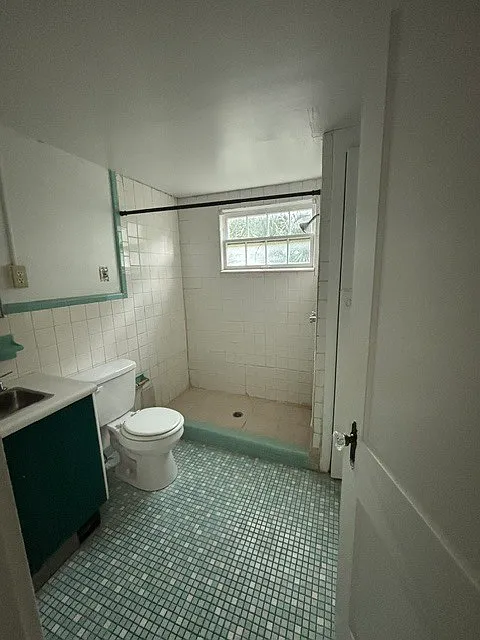 2 bed, 1.0 bath, $1,100 — Photo 4