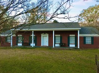13 Ronnie Mitchell Ln, Picayune, MS 39466