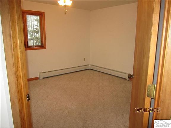 2nd image of 2515 Lake Shore Dr E
