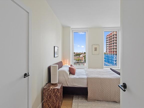 3rd image of 420 Carroll St #1005