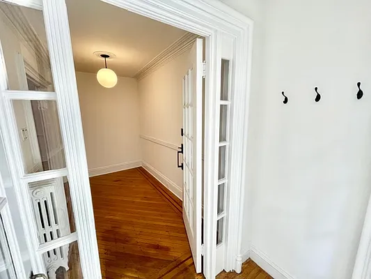 Rented by Bedford 6 Real Estate | media 28