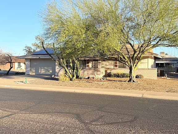 3rd image of 10216 W Ironwood Dr