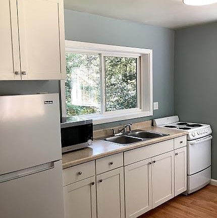 5th image of 10299 Redwood Dr