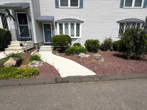 20 Wolf Hill Rd Unit 2G, Wolcott, CT 06716