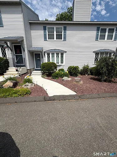 20 Wolf Hill Rd #2G Photo 1