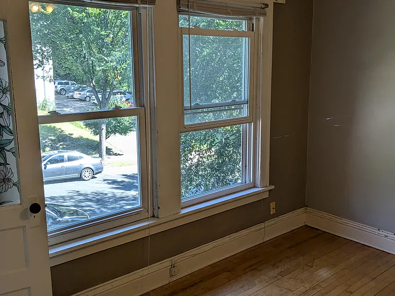 1922 Sharon Ave SE #3 — Photo 16