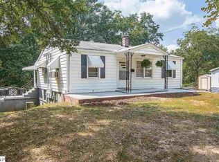 15 Nancy Dr, Greenville, SC 29617