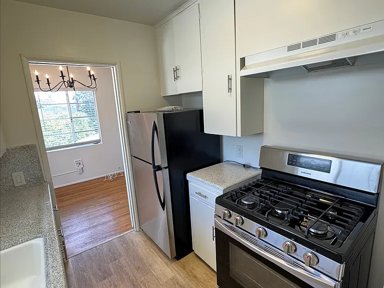 495 S. Madison Avenue — Photo 25