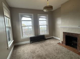 815 E 1st St APT 11, Duluth, MN 55805