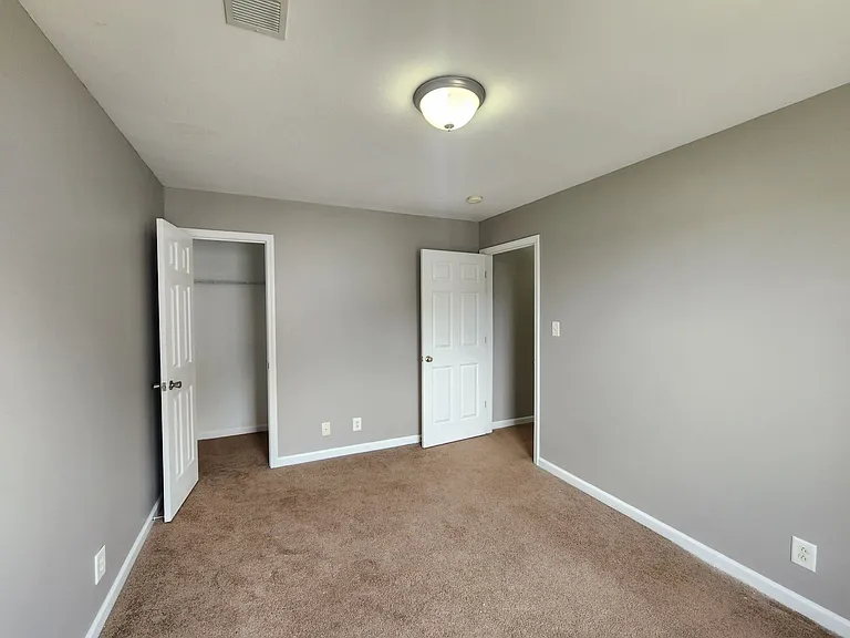 112 N Cavalcade Cir — Photo 29