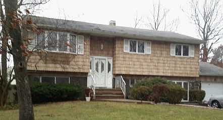 1st image of 22 Roosevelt Ave
