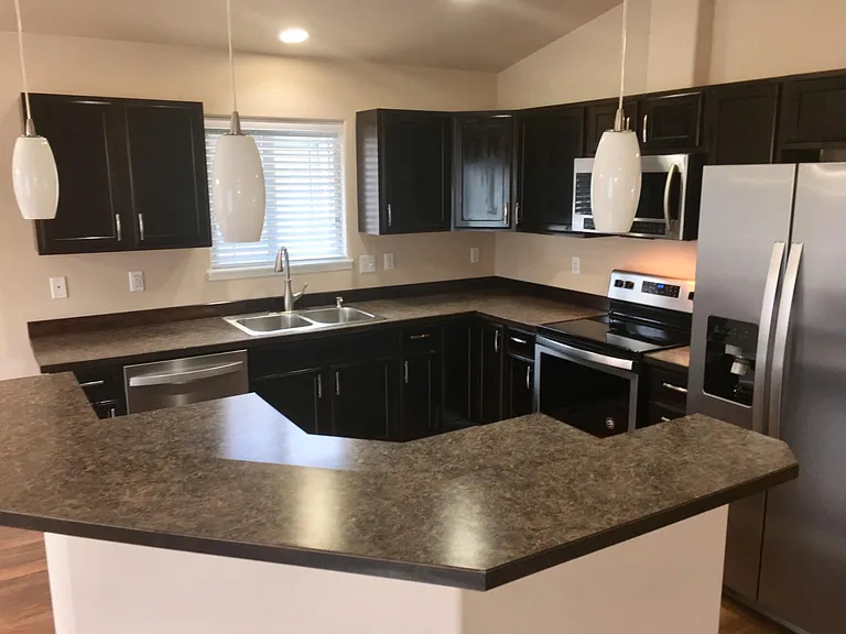 20598 Mountainside Dr — Photo 4