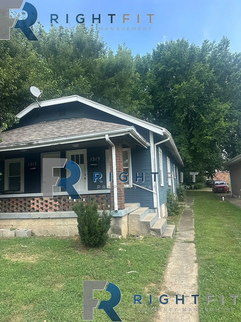 1213-1215 Pine Street (Duplex) — Photo 1