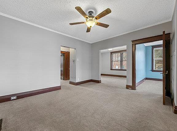 5th image of 3994 Tholozan Ave
