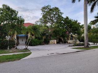 801 NE Orchid Bay Dr, Boca Raton, FL 33487