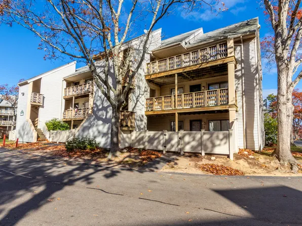 800 Bearses Way #3SF, Hyannis, MA 02601