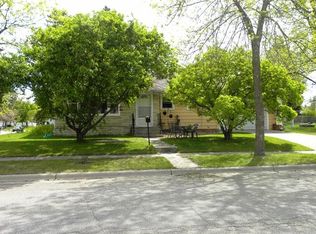 222 8th St NE, Staples, MN 56479