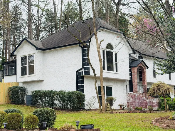 1906 Bonaventure Way, Marietta, GA 30068