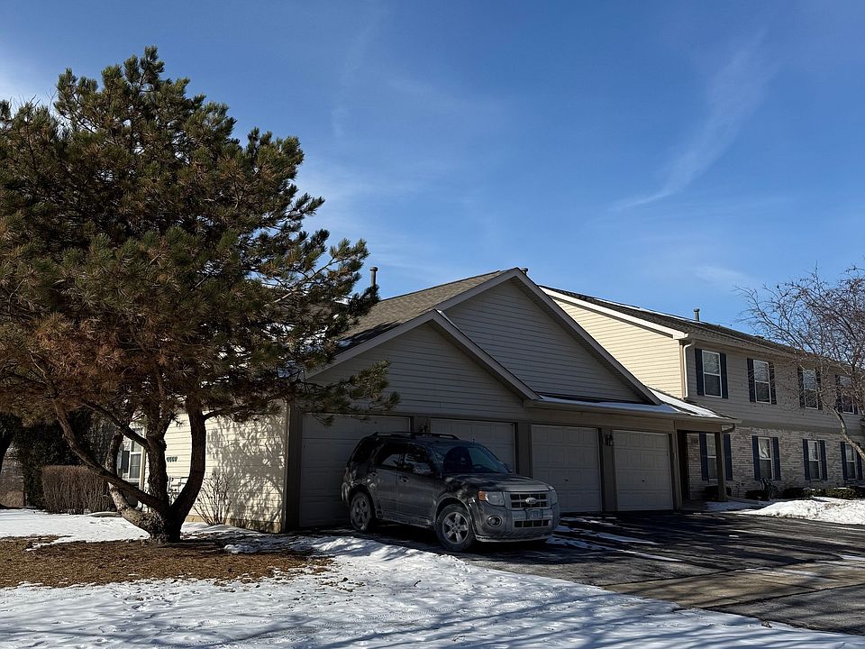 1st image of 1033 N Village Dr Unit 3