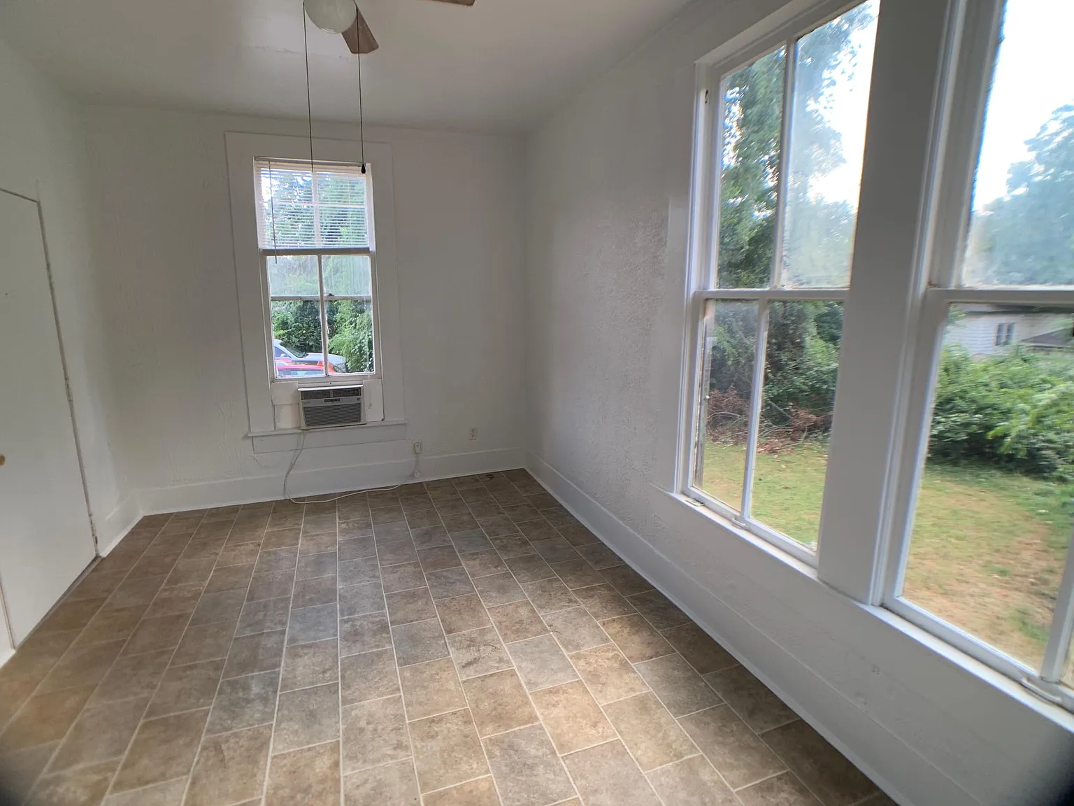 1 bed, 800 sqft, $625 — Photo 3
