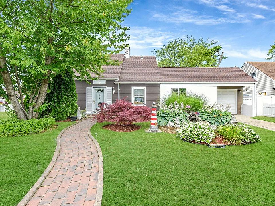 1st image of 52 Vista Lane