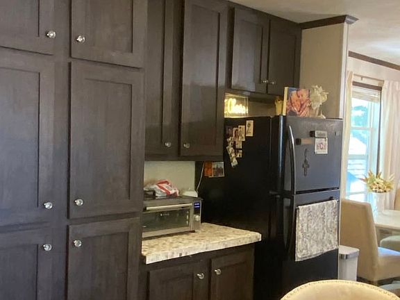 4th image of 4567 Ashwood Dr W