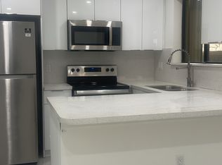8370 NW 8th St APT 9, Miami, FL 33126