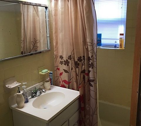 2nd image of 440 Saint Lawrence Ave