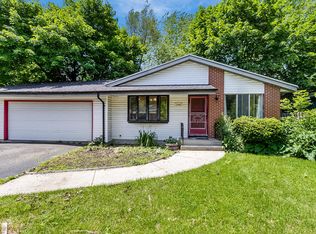 3342 Southwood Dr, Racine, WI 53406